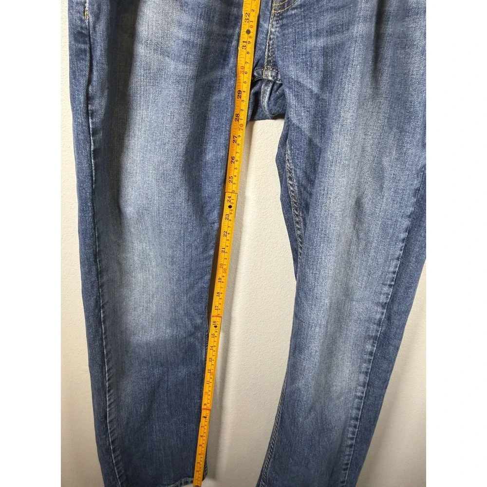 Levis levi 559